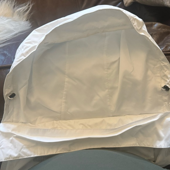 North Face Hyvent Waterproof Jacket - Picture 4 of 10